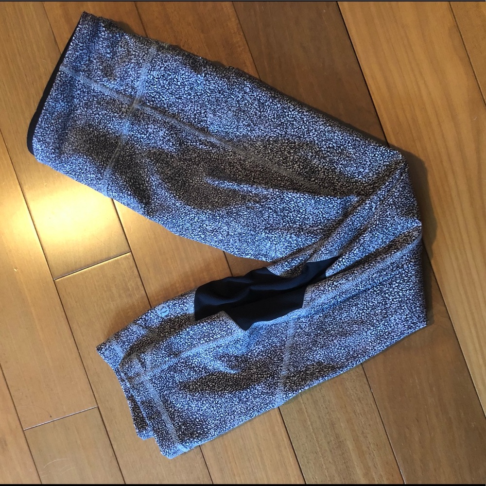 Lululemon Crop Tights size 4